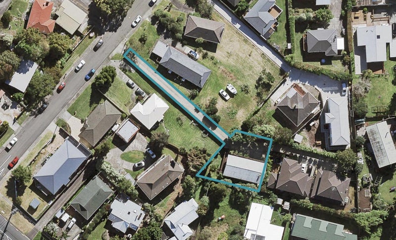 5 Ludlow Terrace, Totara Vale, Auckland - Carousel 1