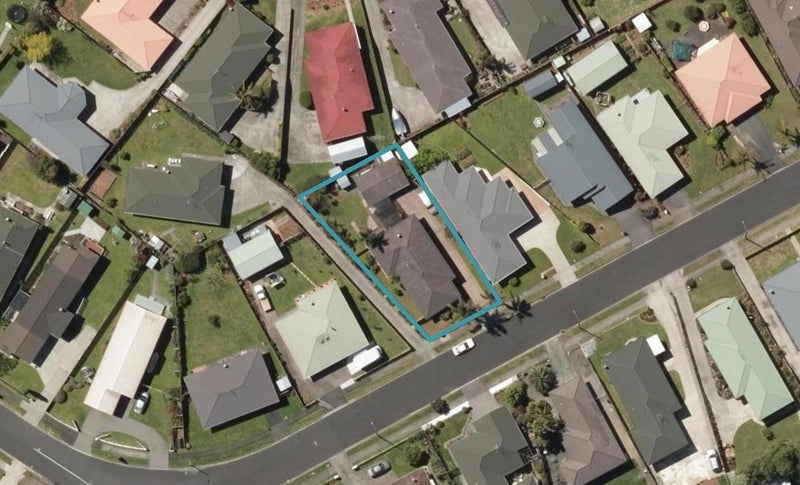 7 Elm Place, Tikipunga, Whangarei - Carousel 1