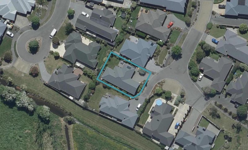 10 Hideaway Gate, Parklands, Christchurch - Carousel 1