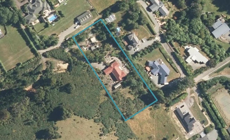 76 Emerald Hill Drive, Birchville, Upper Hutt - Carousel 1