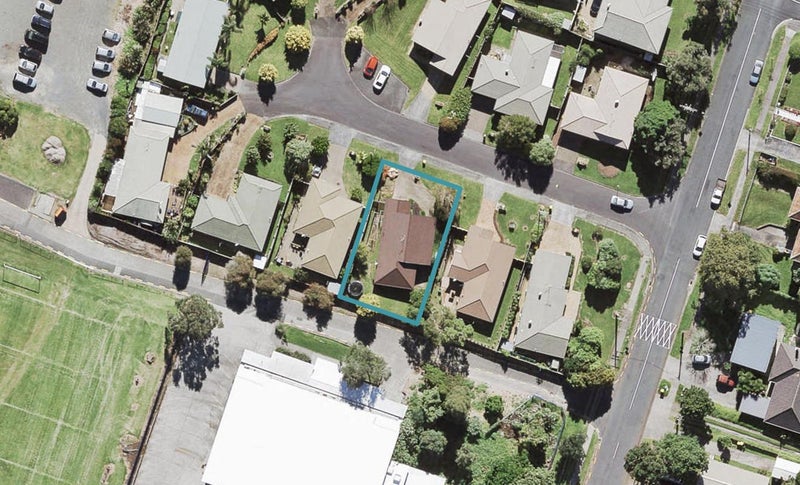 6 Evergreen Rise, New Lynn, Auckland - Carousel 1