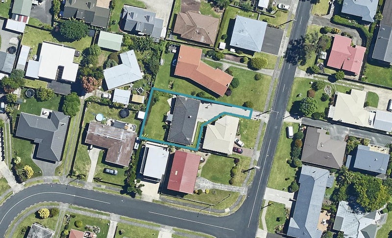 9B Whitaker Street, Otūmoetai, Tauranga - Carousel 1