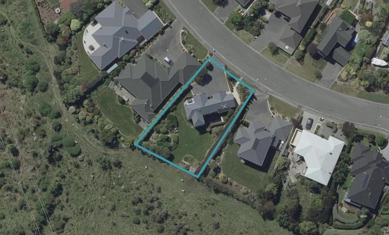 34 Highcrest Heights, Westmorland, Christchurch - Carousel 1