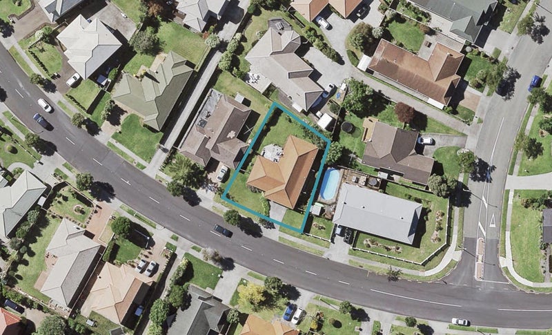 43 Orangewood Drive, Northpark, Auckland - Carousel 1