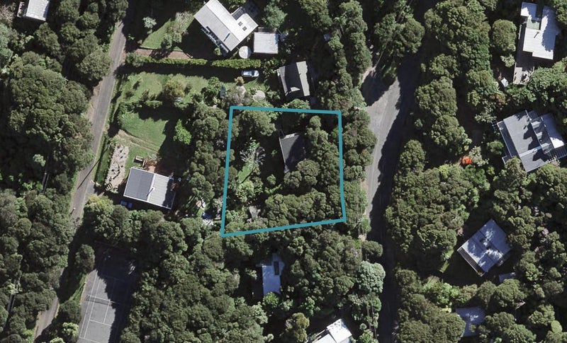 46 O'Brien Road, Omiha, Waiheke Island - Carousel 1