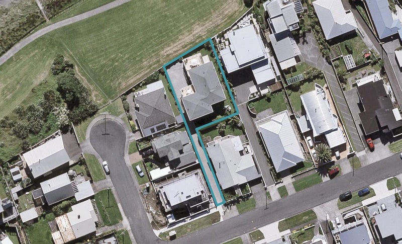 15A Hamblyn Street, Strandon, New Plymouth - Carousel 1