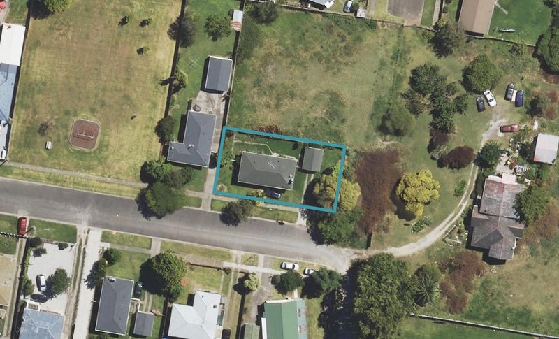 24 Coldstream Road, Kaiti, Gisborne - Carousel 1