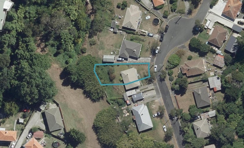 15 Stokes Crescent, Maeroa, Hamilton - Carousel 1
