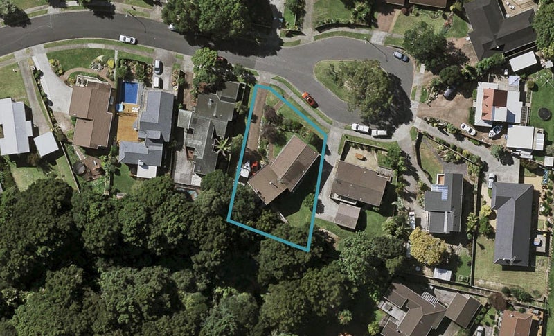 19 Elsted Place, Goodwood Heights, Auckland - Carousel 1