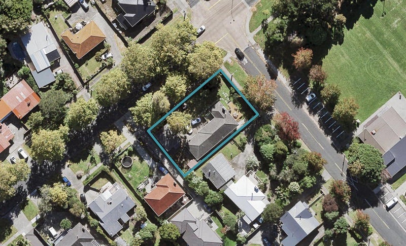 60 Seabrook Avenue, New Lynn, Auckland - Carousel 1