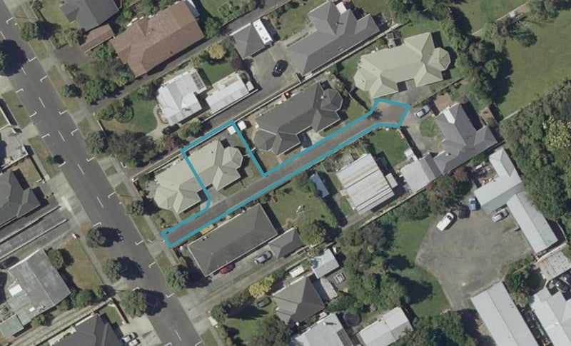 2 Sovereign Court, West End, Palmerston North - Carousel 1