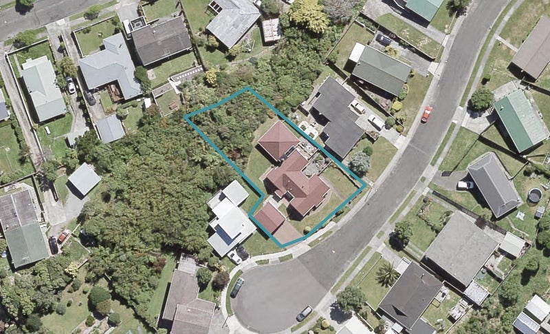 15 Ilam Grove, Kelson, Lower Hutt - Carousel 1