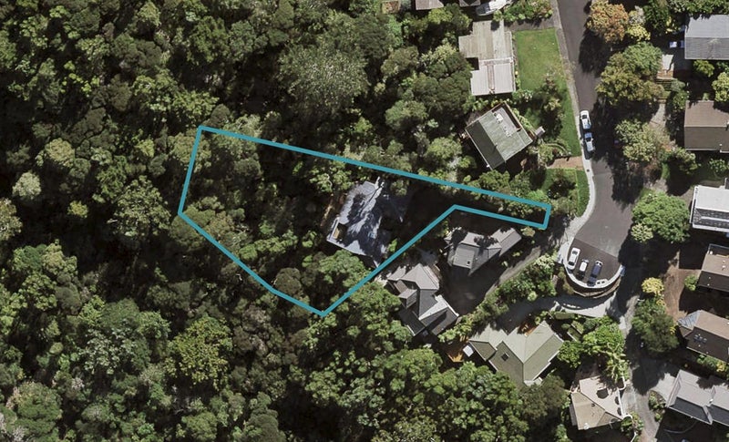 25 Holdaway Avenue, Northcote, Auckland - Carousel 1