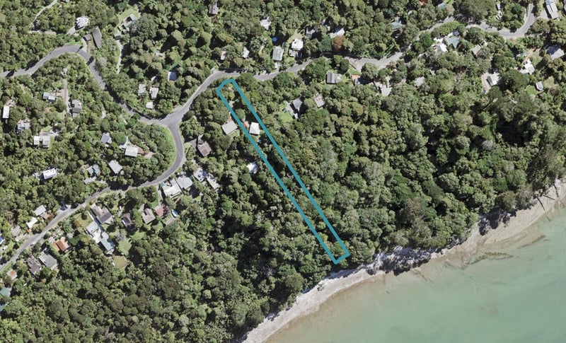 181 Victory Road, Laingholm, Auckland - Carousel 1