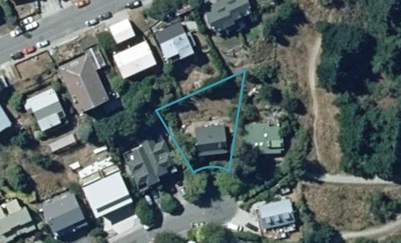 11 Cameron Place, Fernhill, Queenstown - Carousel 1