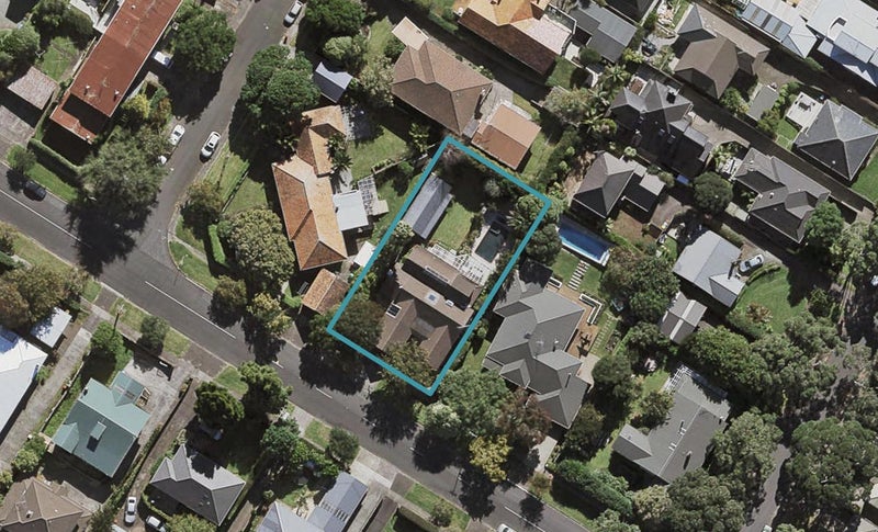 8 Horotutu Road, Greenlane, Auckland - Carousel 1