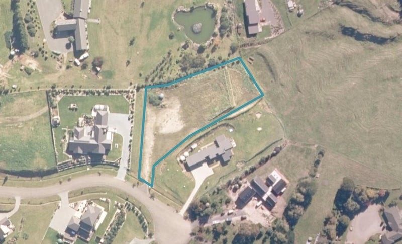 35 Lomond Grove, Taupo - Carousel 1