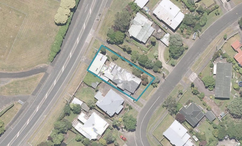 17 Mason Terrace, Gonville, Whanganui - Carousel 1