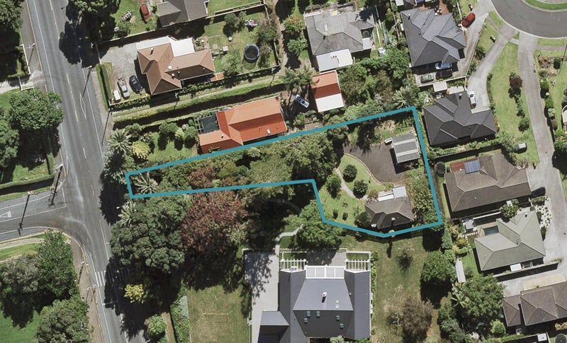67 Coronation Road, Mangere Bridge, Auckland - Carousel 1