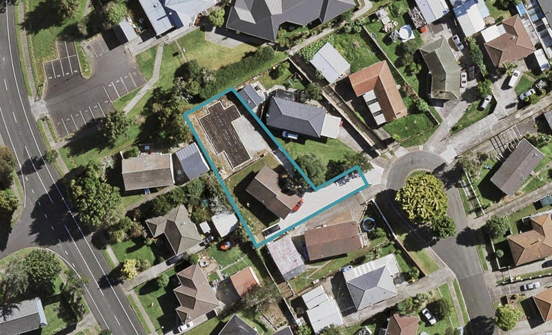 1/14 Ngatira Place, Clendon Park, Auckland - Carousel 1