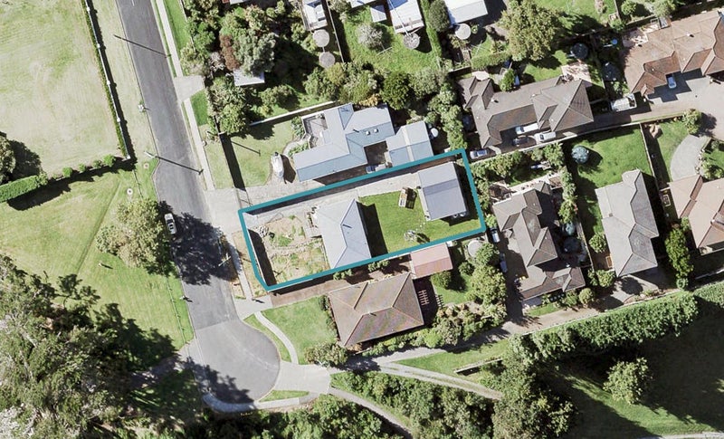 24 Puriri Road, Beachlands, Auckland - Carousel 1