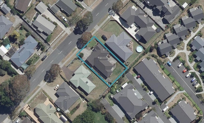 17 Dixon Road, Fitzroy, Hamilton - Carousel 1