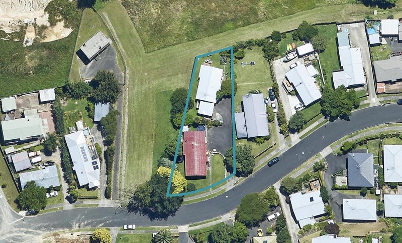 71B Jonathon Street, Brookfield, Tauranga - Carousel 1