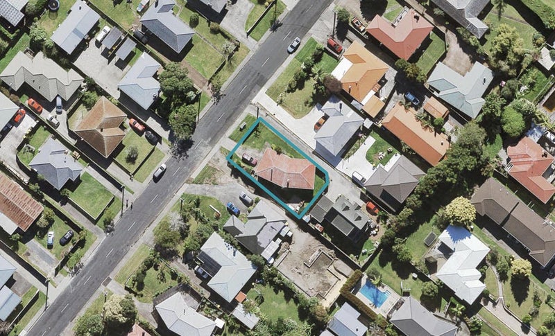 58 Farquhar Road, Glendene, Auckland - Carousel 1