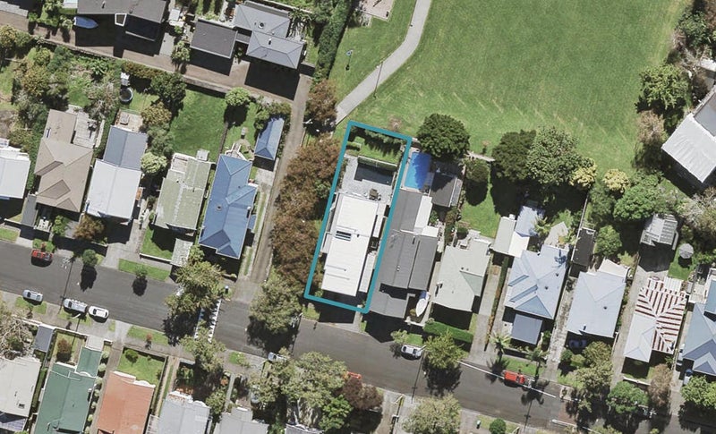 93 Peary Road, Mount Eden, Auckland - Carousel 1