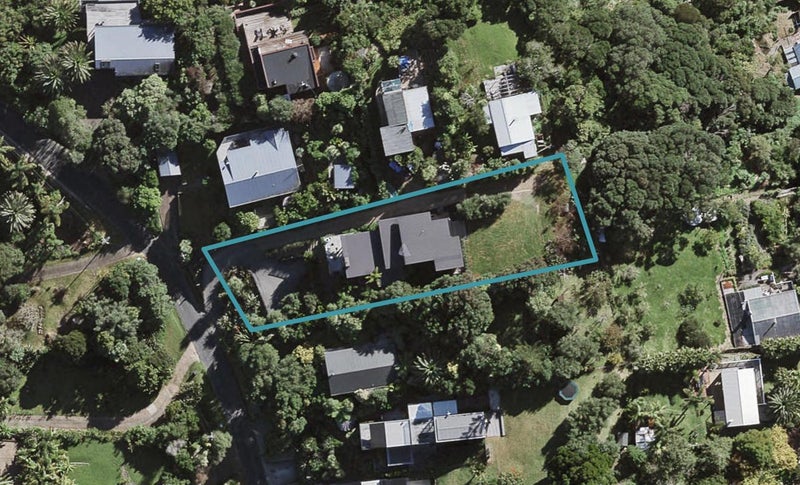4 Tiri View Road, Palm Beach, Waiheke Island - Carousel 1