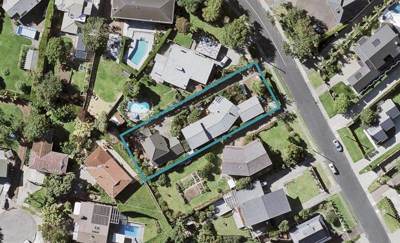 2/196 Bleakhouse Road, Mellons Bay, Auckland - Carousel 1