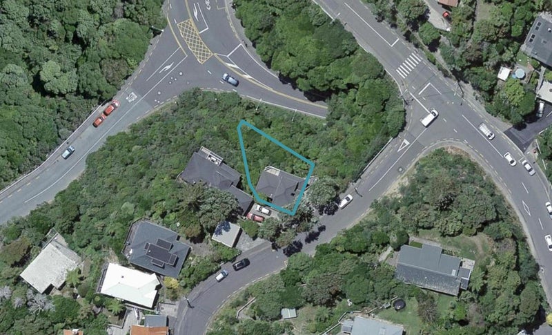 2 Moana Road, Kelburn, Wellington - Carousel 1