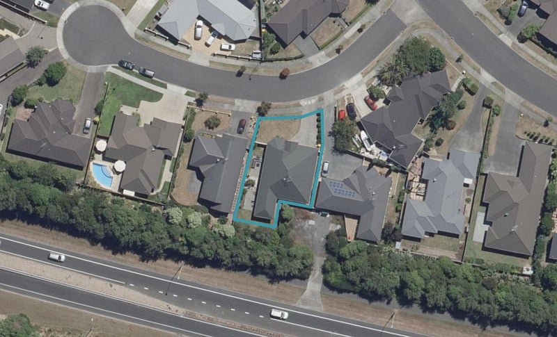 5 Vermont Court, Huntington, Hamilton - Carousel 1