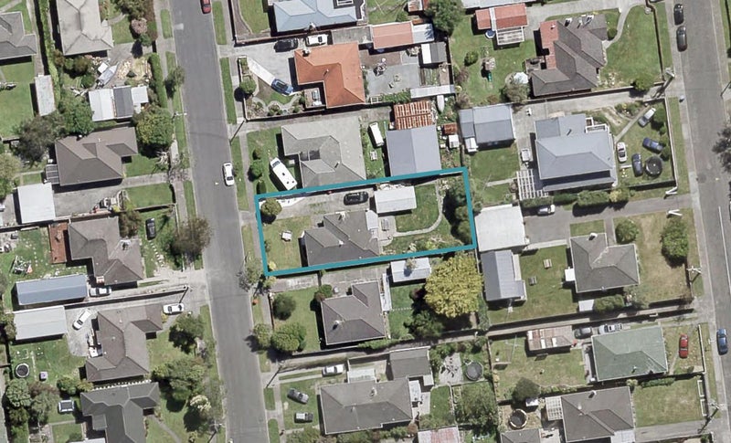 50 Routley Crescent, Elderslea, Upper Hutt - Carousel 1