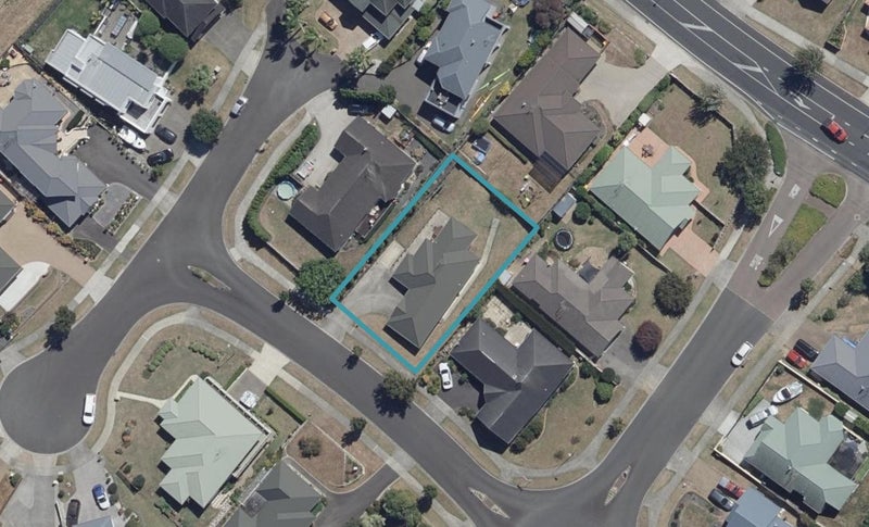 4 Southworth Place, Grandview Heights, Hamilton - Carousel 1