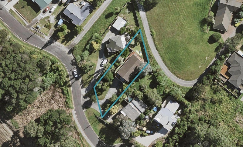 83 Rangeview Road, Sunnyvale, Auckland - Carousel 1