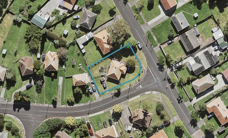 1 Holdsworth Avenue, Wesley, Auckland - Carousel 1