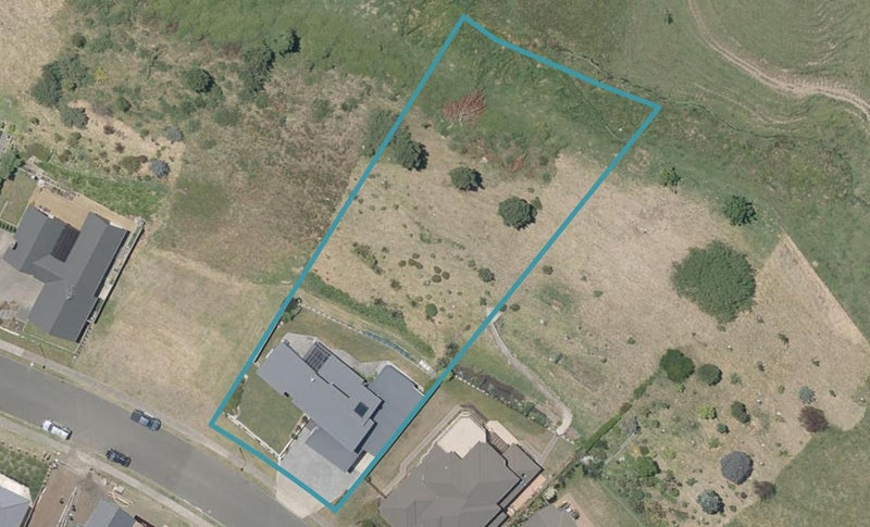 32 Lithgow Drive, Otamatea, Whanganui - Carousel 1
