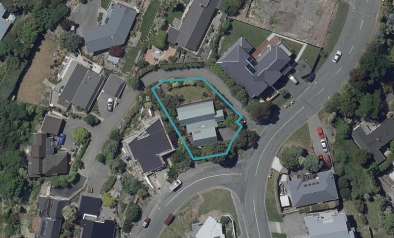 68 Cannon Hill Crescent, Mount Pleasant, Christchurch - Carousel 1