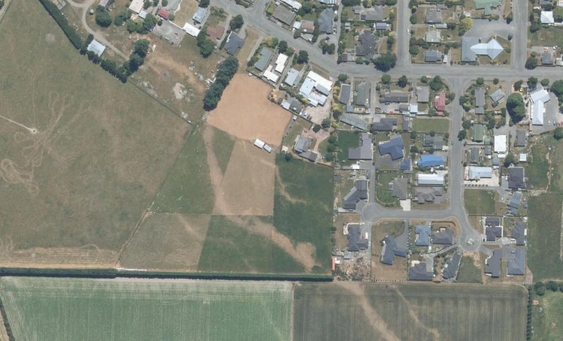 13 Elmwood Drive, METHVEN - Carousel 1