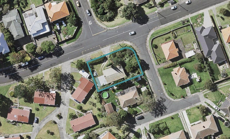 1 Moa Street, Belmont, Auckland - Carousel 1