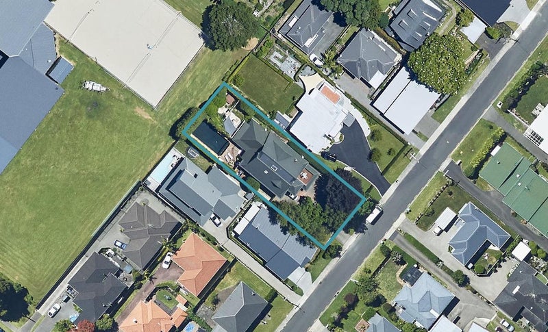8 Briarley Street, Tauranga South, Tauranga - Carousel 1