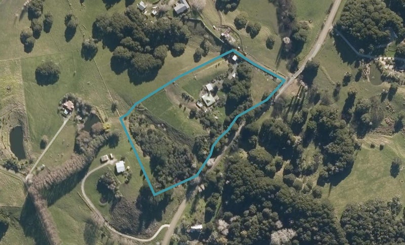 163B Gibbons Road, Kaiwaka - Carousel 1