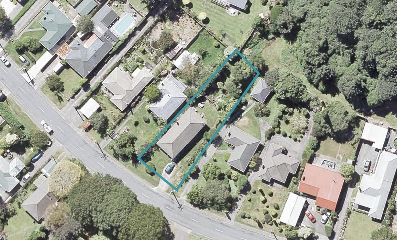 127 Hine Road, Wainuiomata, Lower Hutt - Carousel 1