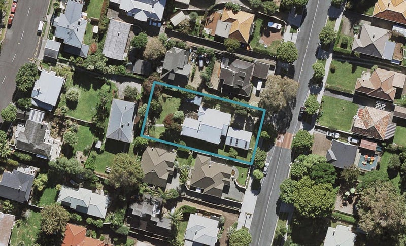 77 Buckley Road, Epsom, Auckland - Carousel 1