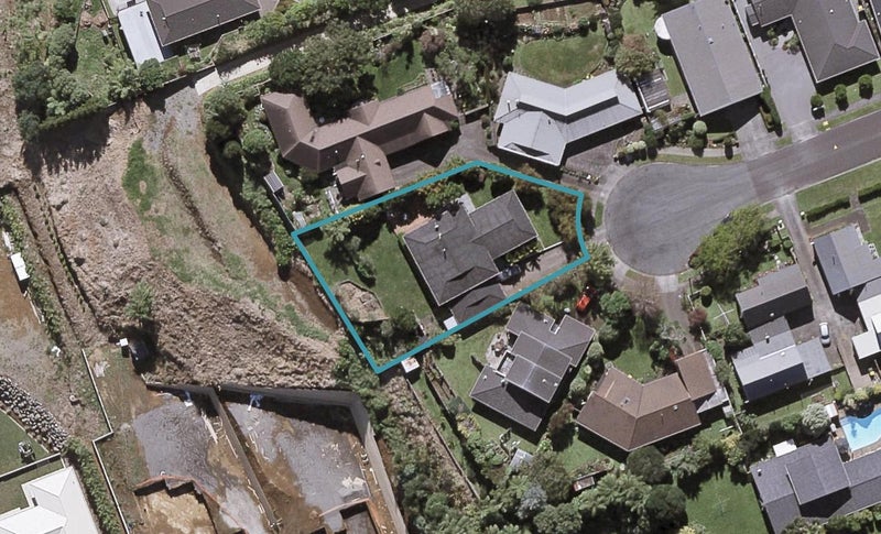 14 Tamati Place, Merrilands, New Plymouth - Carousel 1