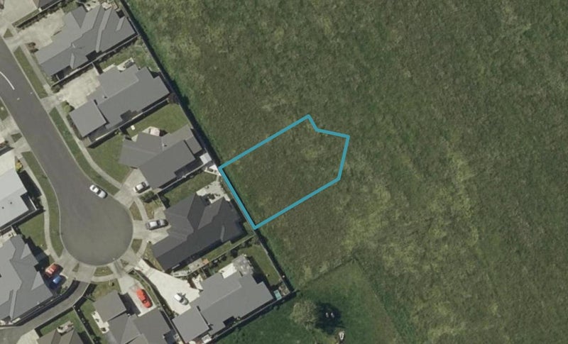19 Pokerekere Crescent, KELVIN GROVE, PALMERSTON NORTH - Carousel 1
