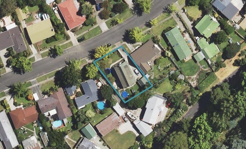 39 Sunvale Crescent, Whataupoko, Gisborne - Carousel 1