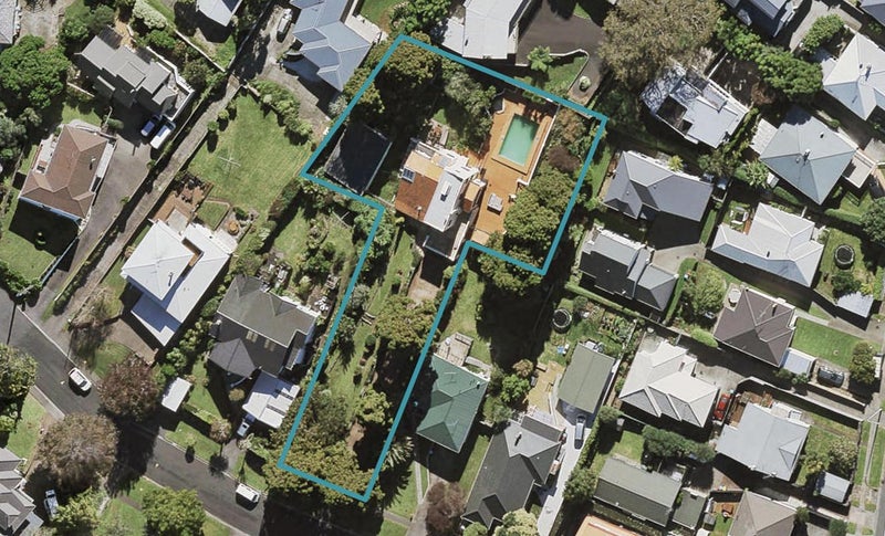 7 Marie Avenue, Hillsborough, Auckland - Carousel 1