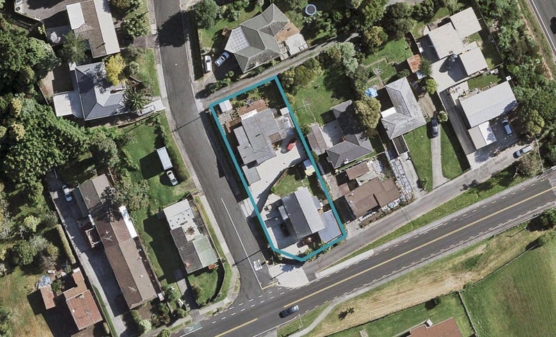 2/84 Alfriston Road, Manurewa East, Auckland - Carousel 1